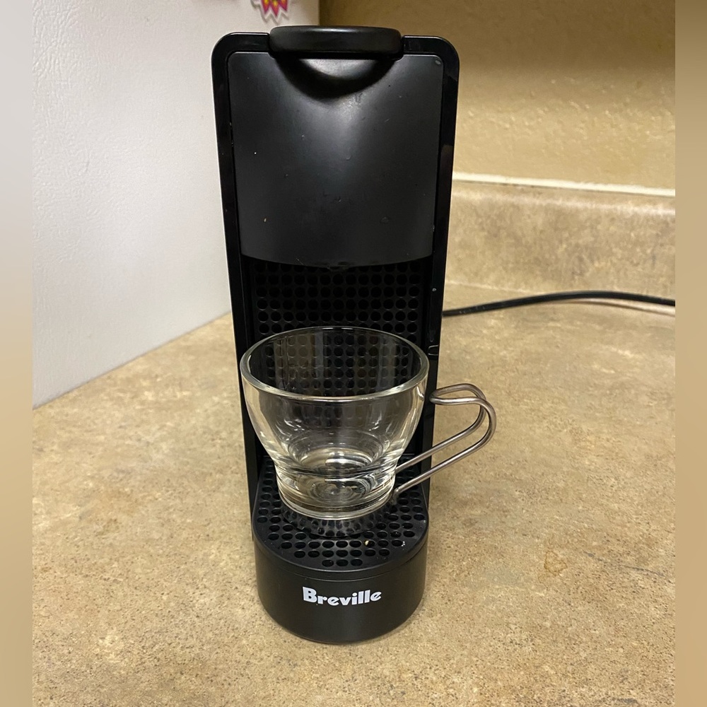 Breville Nespresso Essenza Mini